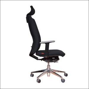 صندلی مدیریتی نیلپر مدل OCM 888S از نمای کناری با رنگ مشکی